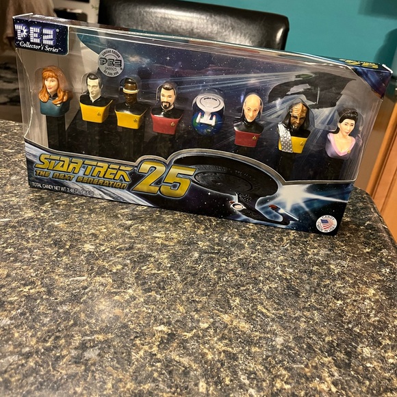 PEZ Other - New in Original Box Pez, Star Trek The Next Generation Collectible Set No. 48925